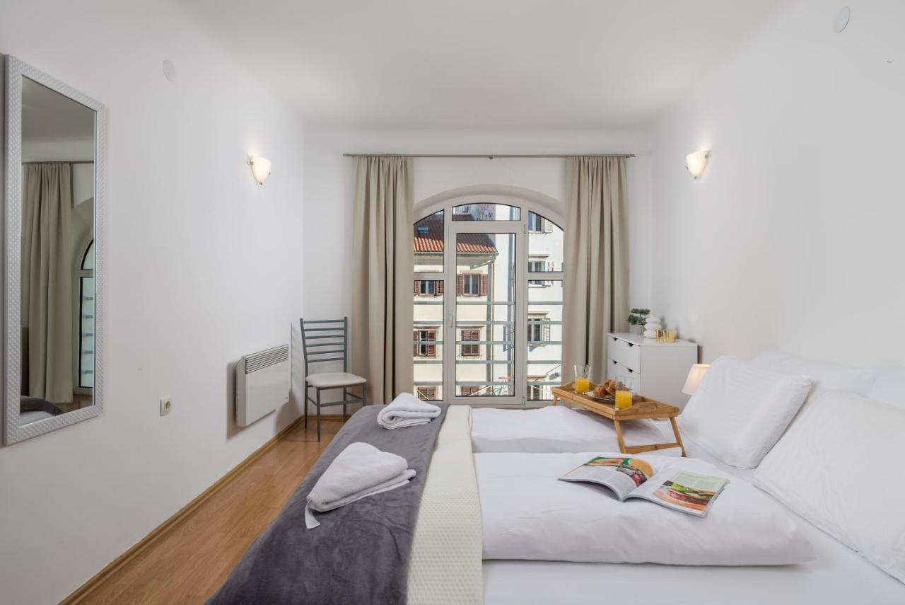 Main View Apartment Rijeka Exteriör bild